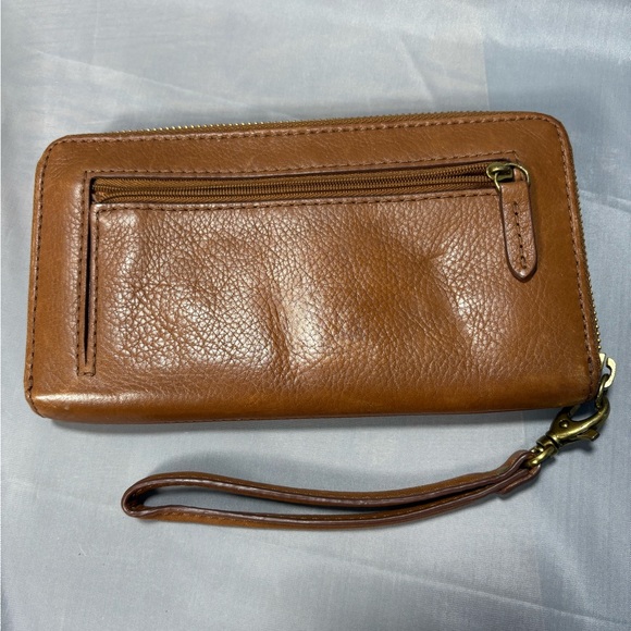 Fossil Tan Leather Wristlet Wallet - Picture 3 of 16